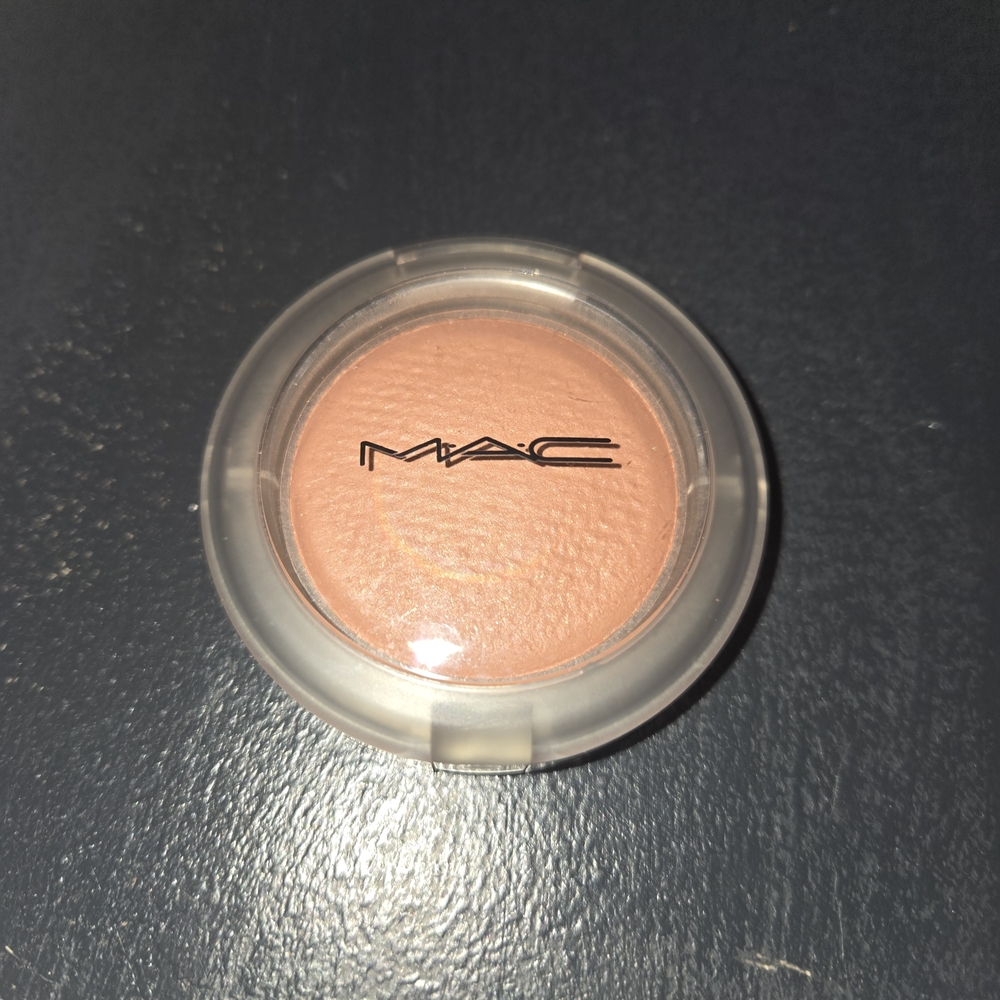 MAC Cosmetics Glowplay Blush In So Natural